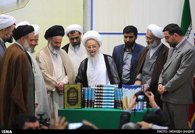هاشمی رفسنجانی نیز تنظیم دائره المعارف «فقه مقارن» توسط مکارم شیرازی را یک اقدام در جهت تخصصی شدن «ابواب فقه» دانسته است