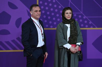میرشاد ماجدی از رای زنان فوتبال ایران سوءاستفاده می‌کند