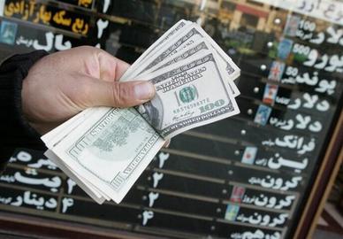 نرخ دلار در صرافی‌های ایران از ۳۰ هزار تومان گذشت