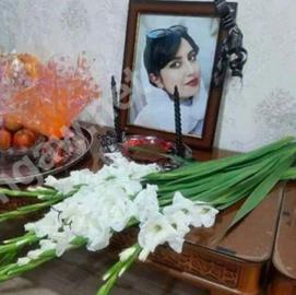 نگین عبدالملکی دانشجوی رشته مهندسی پزشکی دانشگاه صنعتی همدان ورودی سال ۱۳۹۹ و اهل شهرستان قروه در استان کردستان، روز ۲۰ مهر بر اثر ضربات باتوم کشته شده است