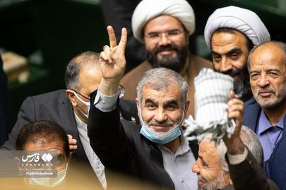 «علی نیکزاد» به دلیل ترک بودن و عبدالرضا مصری» به دلیل کرمانشاهی بودن، بخشی از آرای قومی در مجلس را به خود اختصاص دادند