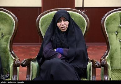 دلیل وزیر نشدن زنان در دولت خاتمی نیز اعتراض مراجع تقلید اعلام شد، و پس از آن تنها در دولت محمود احمدی‌نژاد وزیر زن منصوب شد