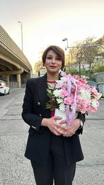 Imprisoned journalist Vida Rabbani was released from Evin Prison on Wednesday after being granted conditional parole