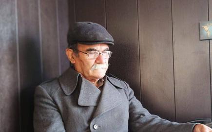 «پرویز سیابی گرجان»، فعال مدنی ۷۳ ساله اردبیلی، روز ۱۸آبان۱۴۰۱، توسط ضابطین قضایی بازداشت و به زندان مرکزی اردبیل منتقل شد.