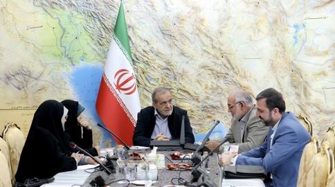پزشکیان: جمهوری اسلامی به‌خاطر اشتباهات اعتراضات ۱۴۰۱ متهم است