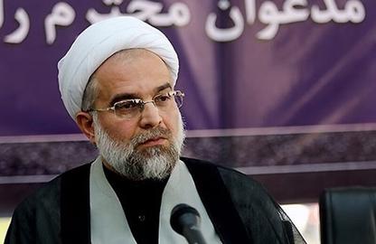 پورذهبی، در بخش دیگری از سخنان خود خطاب به روحانیان معترض کرد می‌گوید: «در زمان سختی‌ها باید در کنار هم بود، مشکلات که می‌آید، توپ و تفنگ که می‌آید، تظاهرات که می‌شود این‌جاها باید وارد بشیم… [اوضاع را] آرام کنیم.»