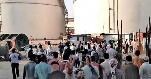 گروه‌های مختلفی از کارگران پیمانی صنعت نفت روز ۲۱ مهر ۱۴۰۱ در سایت‌های یک پتروشیمی بوشهر و فاز ۱۴ و در جاده منتهی به کمپ کنسرسیوم اقدام به برگزاری تجمع کردند