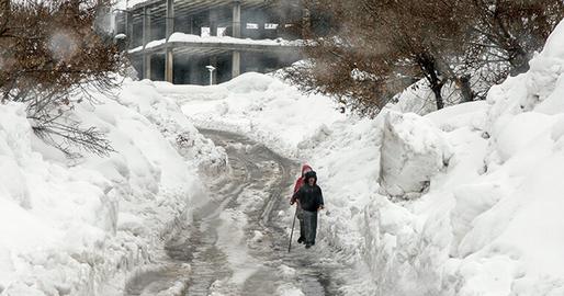 Gholamali Heydari, the provincial governor, said that in some areas it is impossible to clear snow with bulldozers