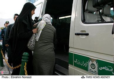روحانیون شیعه حاکم بر ایران با وجود هزینه‌های گزاف اجرای چنین قوانینی، همچنان بر اجرای بسیاری از آنها هم‌چون حجاب اجباری تاکید دارند