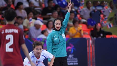 گلاره ناظمی پرافتخارترین داور زن در تاریخ فوتسال ایران است؛ او ریاست برگزاری مسابقات زنان را نیز در فدراسیون فوتبال برعهده دارد.