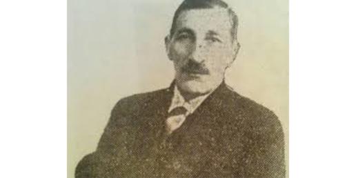 بزرگان عرصه موسیقی سنتی او را تاثیرگذارترین سازنده تار می‌دانند