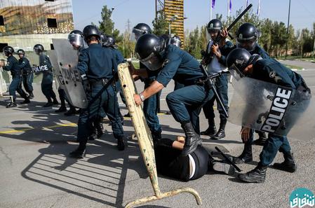 حقوق کودکان زیر باتوم یگان ویژه؛ اعتراضات در ایران