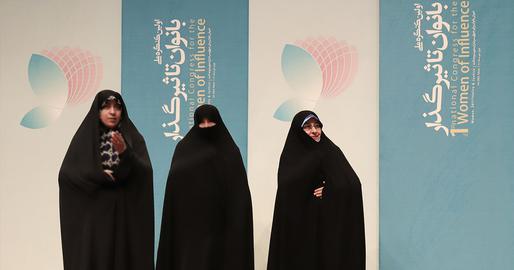 انسیه خزعلی که اکنون معاون رییس جمهوری در امور زنان و خانواده است، در زنانه‌ترین اعتراض و خیزش مردمی ایرانیان در یک قرن گذشته،‌ بی‌واکنش‌ترین مسوول دولتی بود.