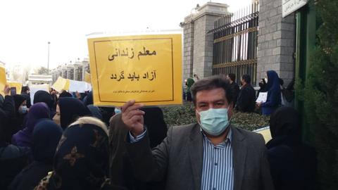 هشت معلم در استان فارس جمعا به ۳۴ سال زندان محکوم شدند