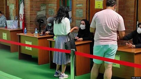Məcburi hicaba uymayan qadınların səsverməsinin qarşısı alınıb