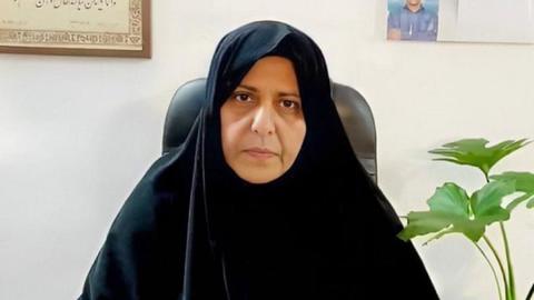 Prominent Iranian political prisoner Fatemeh Sepehri spent a week in a hospital intensive care unit after heart surgery on October 1, according to one of her brother