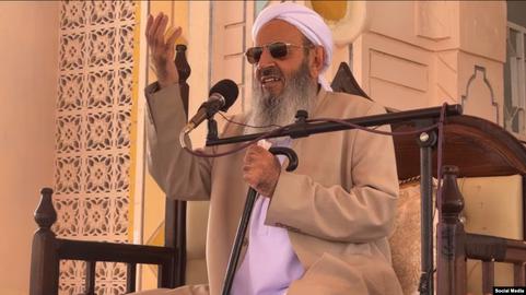مولوی عبدالحمید: روسیه و «حامیانش» دست از سر سوریه و اوکراین بردارند