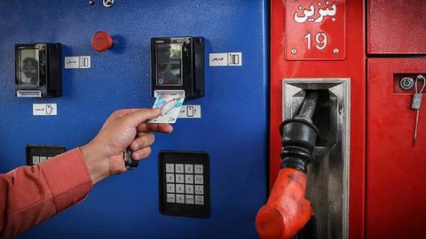 قطع سهمیه بنزین خودروها  و موتورسیکلت‌های فاقد بیمه شخص ثالث