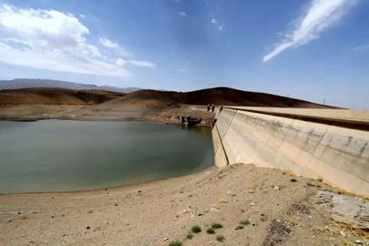 هیچ‌کس درباره وضعیت سدهای تامین‌کننده آب تهران که تا پیش از شروع جنگ بحرانی بودند، گزارشی نمی‌دهد.