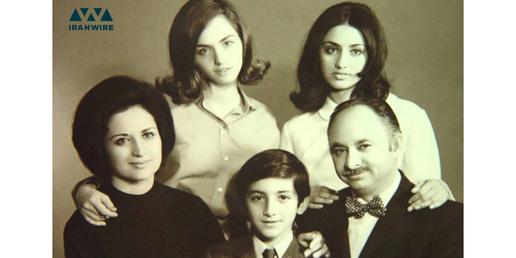 هوشنگ و ژینوس محمودی به همراه فرزندان