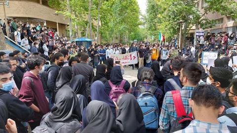 A report by Etemad newspaper found that the majority of the professors who were dismissed were from Azad, Tehran, Tehran Medical Sciences, Allameh Tabatabaei, and Shahid Beheshti universities