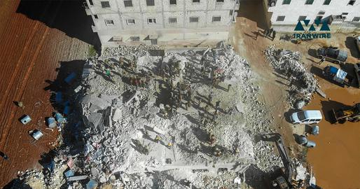 نمای هوایی از ساختمان تخریب شده در زلزله سوریه. عکس از ایران‌وایر