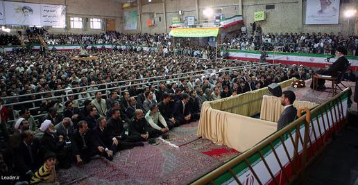 او در آن سفر کمتر به انتخابات و بیشتر بر موضوعات فرهنگی و مذهبی پرداخت. بعد از آن بود که عوامل جمهوری اسلامی بر جنبه‌های امنیتی و کاهش نگاه امنیتی به کردستان نیز پرداختند