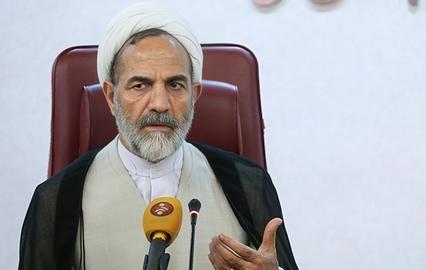 حسن درویشیان، رئیس دفتر بازرسی ویژه رئیس‌جمهوری گفته: «یک تعدادی از مدیران به دلیل ناکارآمدی و یک تعداد دیگر به دلیل این که عملکردشان با گفتمان دولت مغایرت داشت، برکنار شدند که چیزی حدود ۹۰ نفر هستند.»