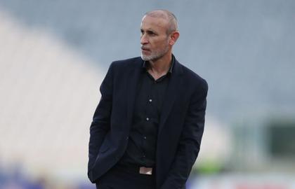 «یحیی گل‌محمدی» سرمربی پرسپولیس  در صفحه اینستاگرام خود نوشت: «اگر این روزها حالت خوب نیست، تو افسرده نیستی؛ فقط انسانی.»