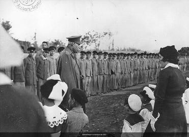 Shah Reza Pahlavi and Bathia Cuenca, AIU Hamadan school, 1936. Courtesy of the Library of the AIU (Paris)