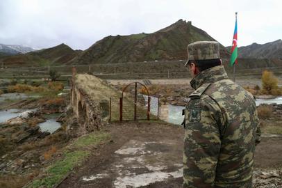 Azerbaijan Seizes Drugs from Iran, Arrests Iranian Citizen