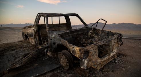 Police opened fire on this vehicle, causing the vehicle to catch fire and resulting in the death of the driver