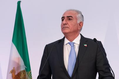 شاهزاده رضا پهلوی: جمهوری اسلامی به چهره پلیدش نقاب ایران‌گرایی زده است