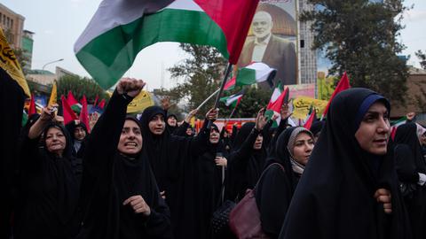 Threats and Dehumanizing Language Against Jews, Baha'is and Muslims: Iran's Month in Hate Speech