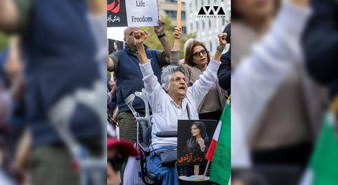 تجمع ایرانیان در مقابل  کاخ سفید در حمایت از خیزش مردم ایران