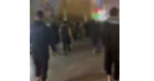 مردم تهران در اعتراض به اعدام محسن شکاری به خیابان‌ها آمدند