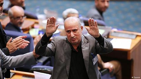 مهدی تاج با هزینه فدراسیون فوتبال به پاتایا رفته است