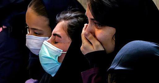 متطوعون دوليّون يحققون في حالات التسمم في المدارس الإيرانية ولا نتائج حتى الآن