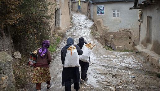 Empty Pockets and Emptier Plates: Poverty Grips Iran