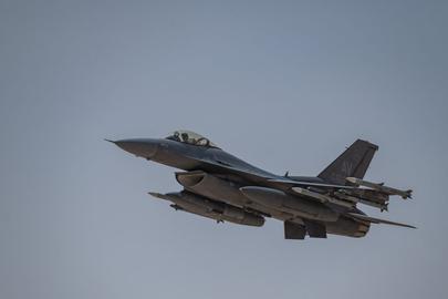 ئەمریکا فڕۆکە شەڕکەرەکانی F-15 دەنێرێتە ڕۆژهەڵاتی ناوین