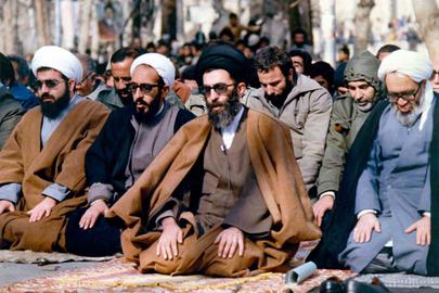 «شیخ علی تهرانی» در نامه‌ای به «روح‌الله خمینی»، «علی خامنه‌ای» را جاه‌طلب خوانده بود
