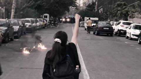 شاهد عینی خیزش ۱۴۰۱؛ سه روز با دختران شجاع در تهرانپارس