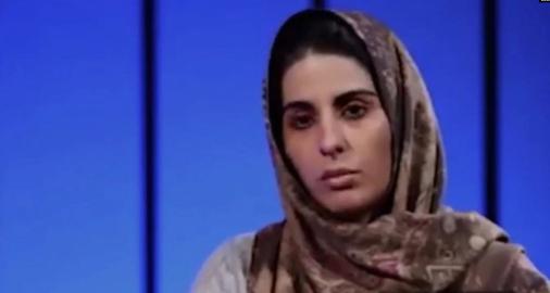 سپیده رشنو، نویسنده و ویراستار ۲۸ ساله اهل لرستان که ساکن تهران است روز ۲۵ خردادماه ۱۴۰۱ در پی مقاومت دربرابر یکی از زنان آزارگر مدافع حجاب اجباری بازداشت شد.