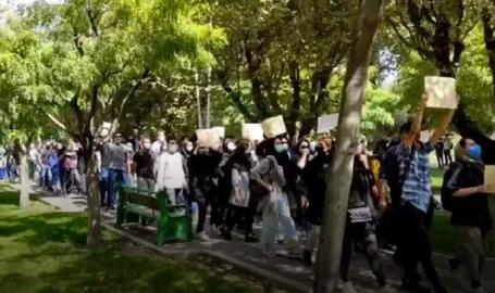 یازدهمین روز اعتراضات ایران ؛ تداوم تحصن و تجمع در دانشگاه‌‌ها