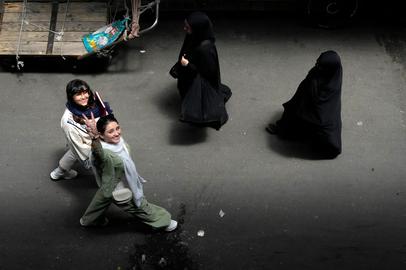 پەرلەمانی ئەوروپا: سەرکوتکردنی ژنان لە ئێران هاوتای ئەشکەنجەیە