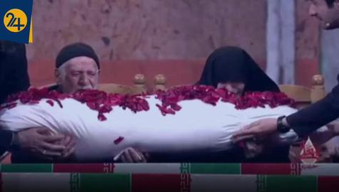 واکنش‌ها به نمایش جسد مصنوعی قربانی جنگ در صدا و سیما