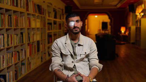 In my search for victims who lost their eyes, I traveled to the German city of Mainz, where I was introduced to Erfan Ramizipour, who was a 19-year-old student when the nationwide protests erupted last year