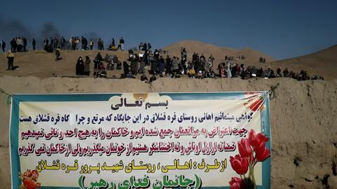روز سه‌شنبه ۱۹دی، اهالی روستای قره‌قشلاق در اعتراض به پروژه‌ تاسیس کارخانه‌ کربنات سدیم در اراضی این روستا، با برگزاری تجمعی مسالمت‌آمیز، تلاش کردند نگرانی خود را درباره آسیب‌های زیست محیطی احتمالی این پروژه به گوش مسوولان دولتی برسانند