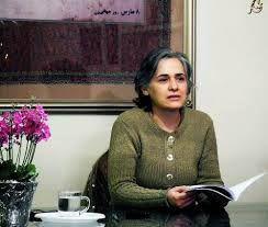 هاله صفرزاده، فعال صنفی کارگران امروز ۱۹ مردادماه ۱۴۰۱ بصورت مشروط از از زندان کچویی کرج آزاد شد.