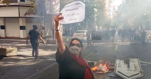 "This Time Change Will Come!" Days Of Hope And Fear In Tehran Streets